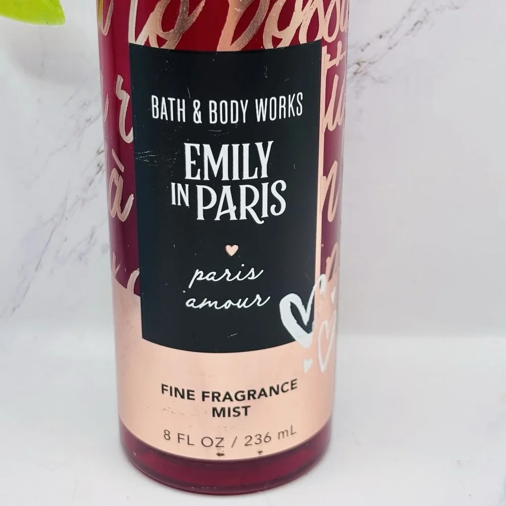 BATH & BODY WORKS‎ EMILY IN PARIS AMOUR MIST BODY SPRAY 8 OZ